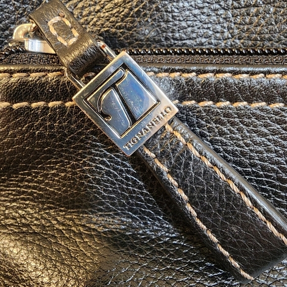 Tignanello Black Leather Crossbody Bag Purse - Picture 2 of 13